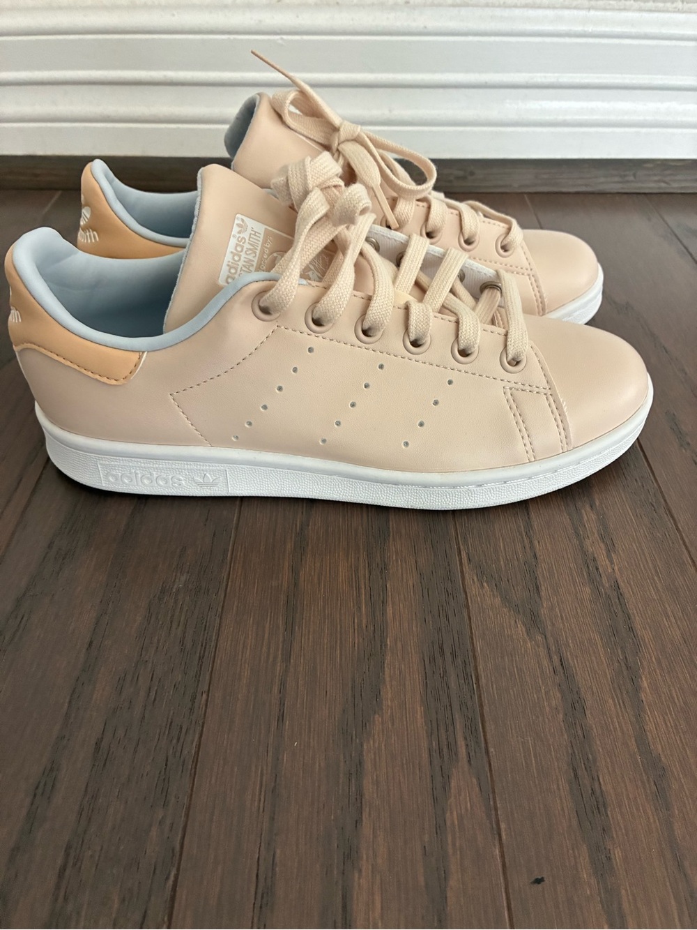 adidas Women’s Stan Smith prime blue Sneakers - Blush Beige